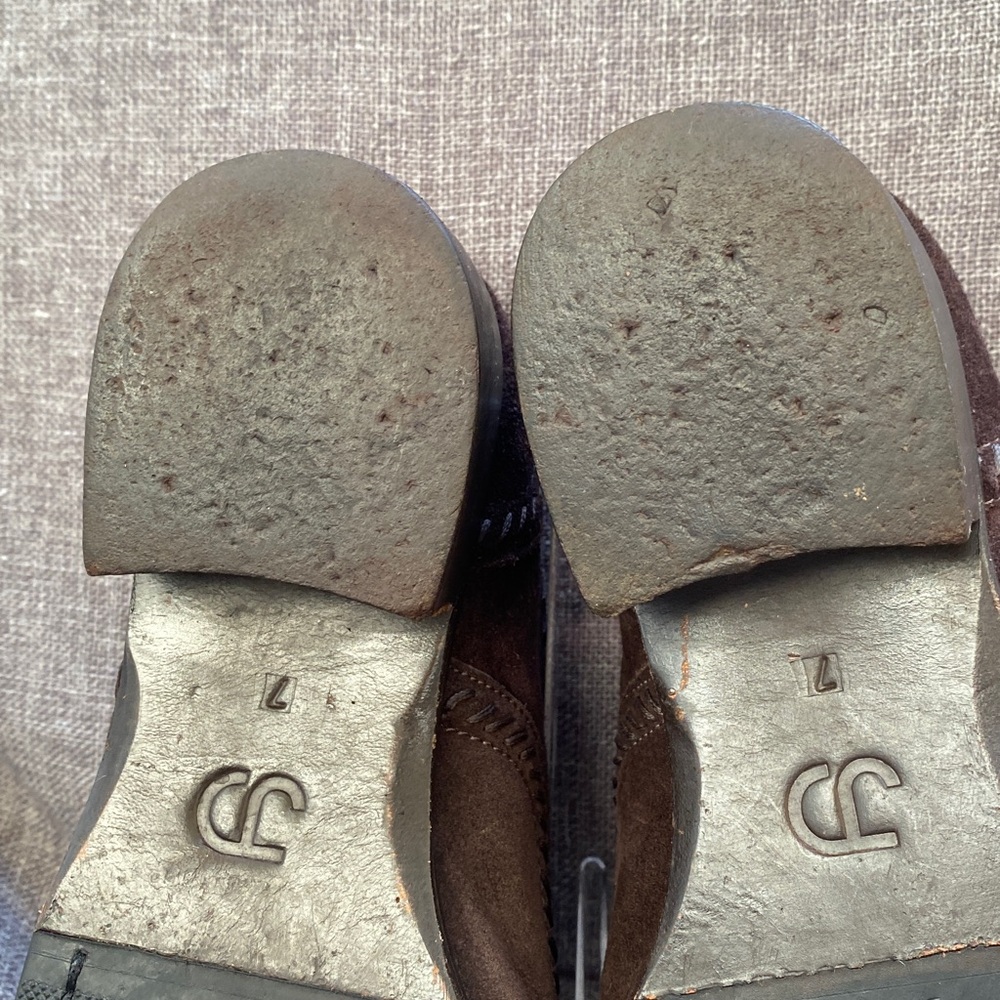 Joan and David Size 7 Brown Suede Oxford Tie stacked Heel Shoes - Picture 11 of 16